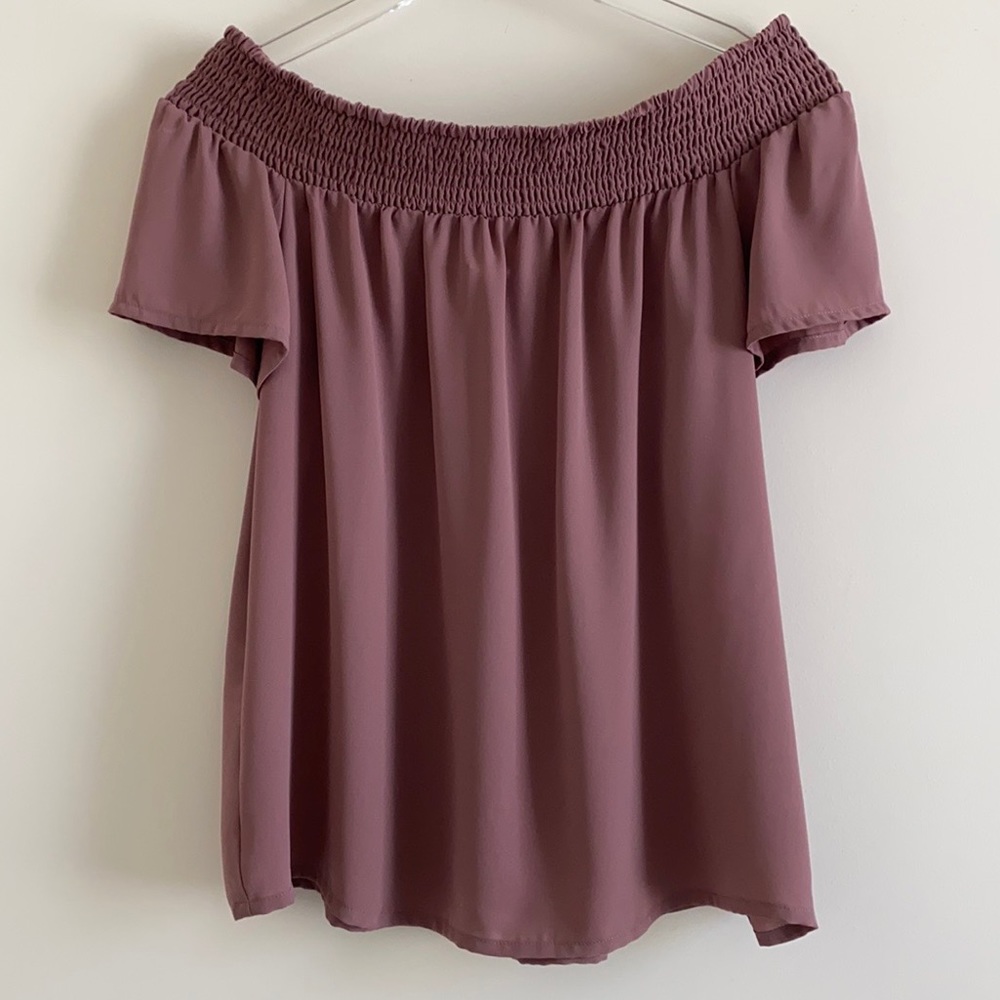 *NWOT* ⭐️HP⭐️ Pink Rose Ruched Off Shoulder Top
